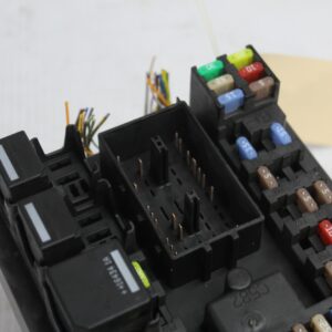 Land Rover L550 Discovery Sport BCM Junction Box LR078822, FK7214F041AE - Image 12