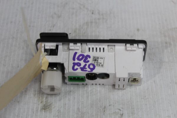 Land Rover L550 Discovery Sport USB 12V Aux Socket Port LR085516, FK7219C166BD