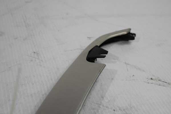 Land Rover L550 Discovery Sport RH Instrument Panel Trim LR088588, FK72640E72BF