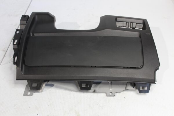 Land Rover L550 Discovery Sport Driver Knee Airbag Unit LR026034