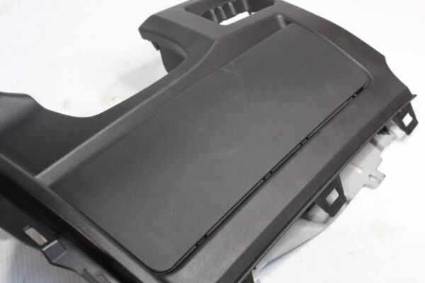 Land Rover L550 Discovery Sport Driver Knee Airbag Unit LR026034