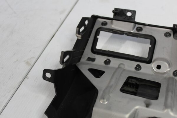 Land Rover L550 Discovery Sport Driver Knee Airbag Unit LR026034