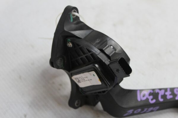 Land Rover L550 Discovery Sport Throttle Accelerator Pedal LR061003, LR159564
