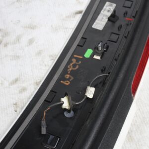 Audi 8R Q5 SQ5 Rear Tailgate Bootlid Spoiler Wing 8R0827933B - Image 4