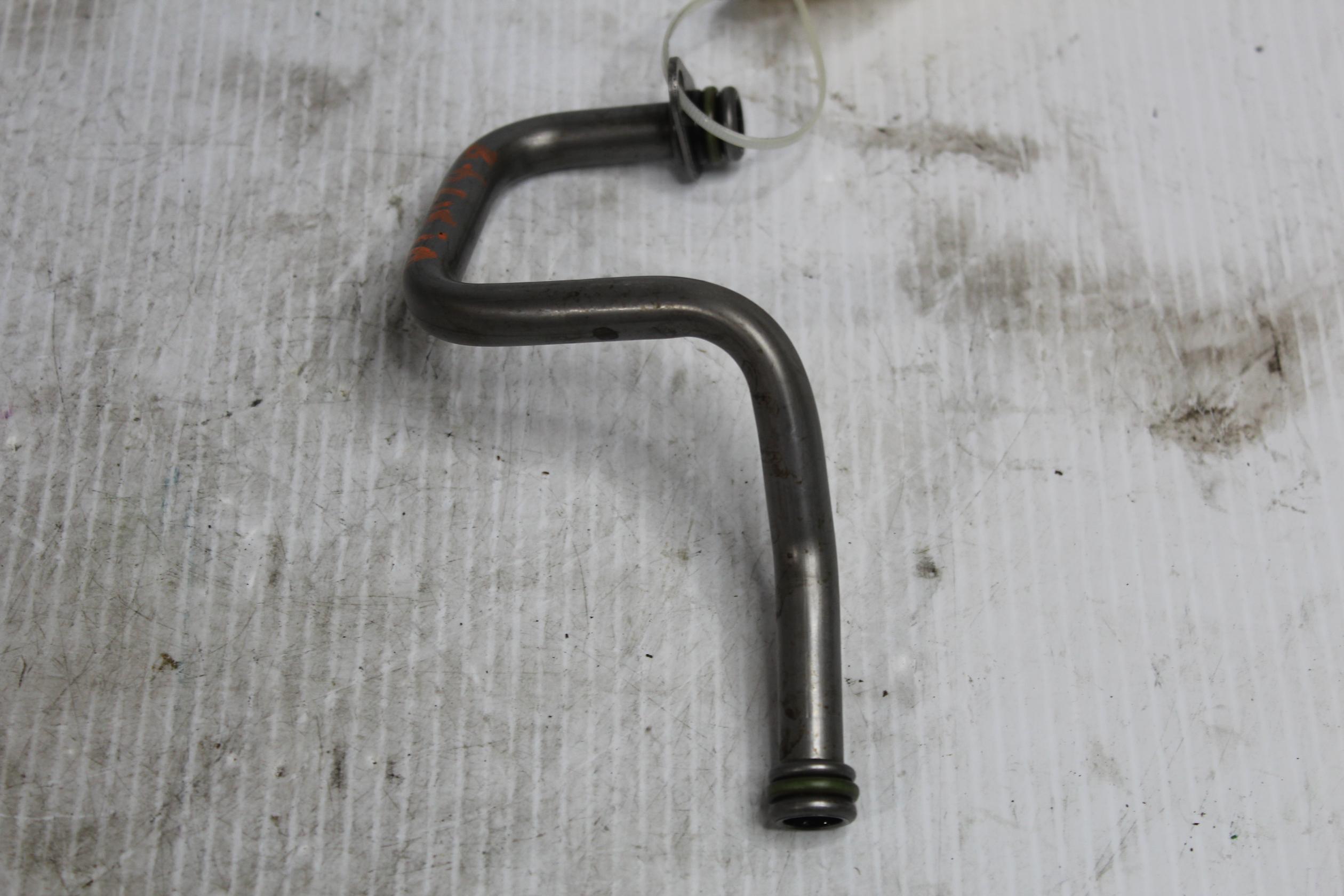 Porsche 957 Cayenne Turbo 4.8L Engine Oil Pipe 94810703751 - Image 2