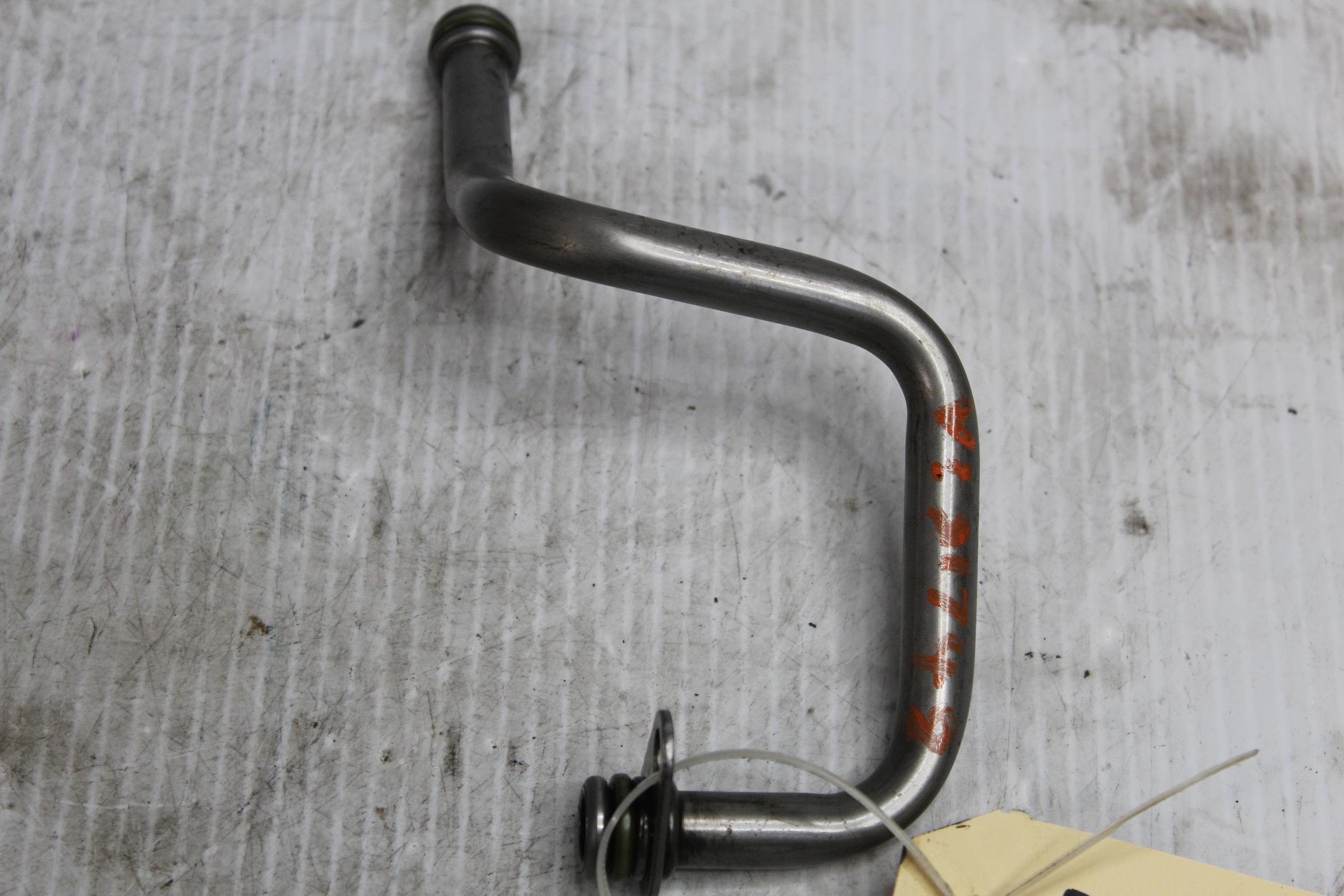 Porsche 957 Cayenne Turbo 4.8L Engine Oil Pipe 94810703751 - Image 4
