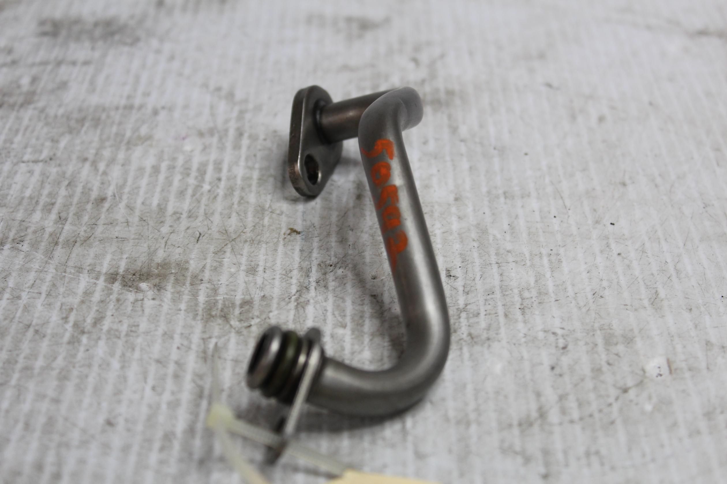 Porsche 957 Cayenne Turbo 4.8L Engine Oil Pipe 94810703301, 94810703304 - Image 2