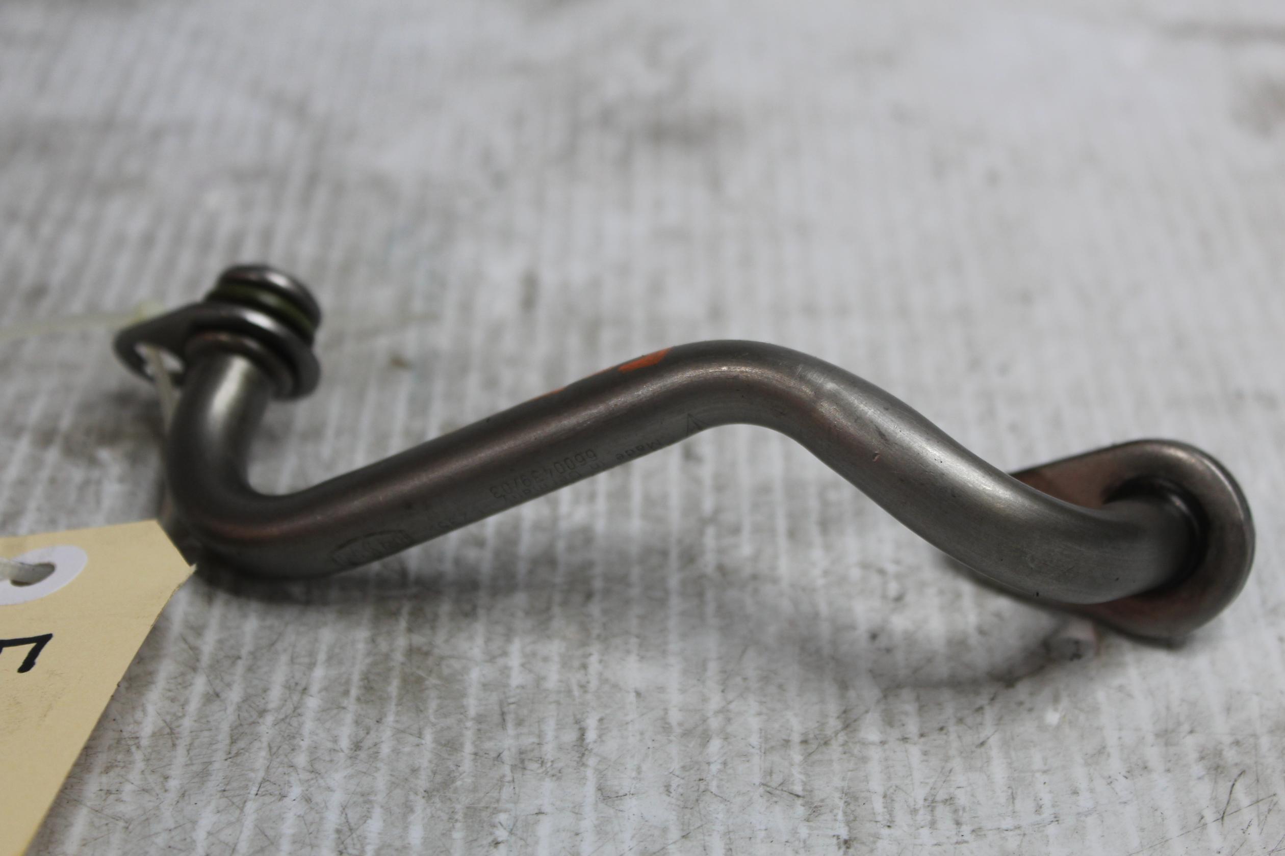 Porsche 957 Cayenne Turbo 4.8L Engine Oil Pipe 94810703301, 94810703304 - Image 3