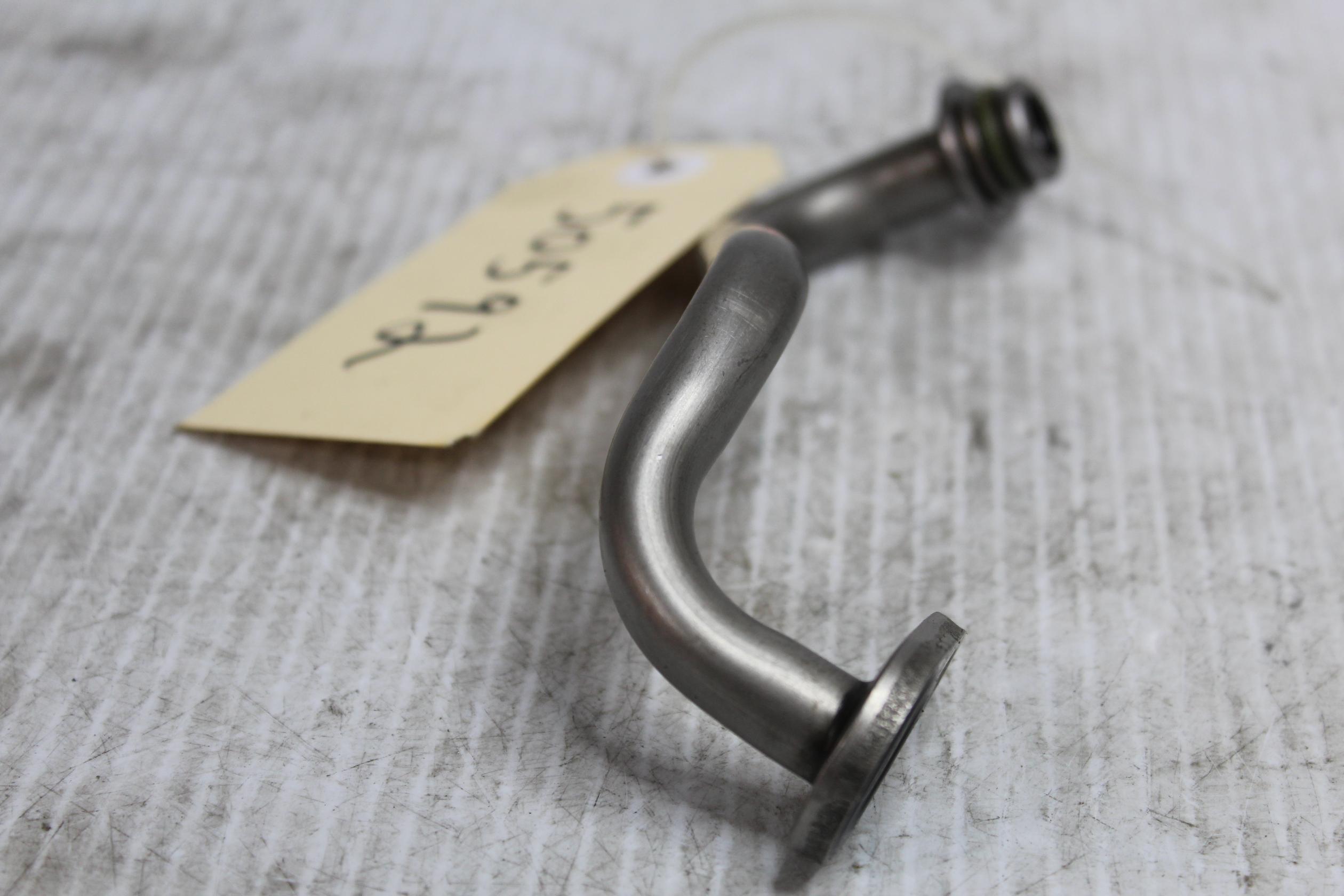 Porsche 957 Cayenne Turbo 4.8L Engine Oil Pipe 94810703301, 94810703304 - Image 4