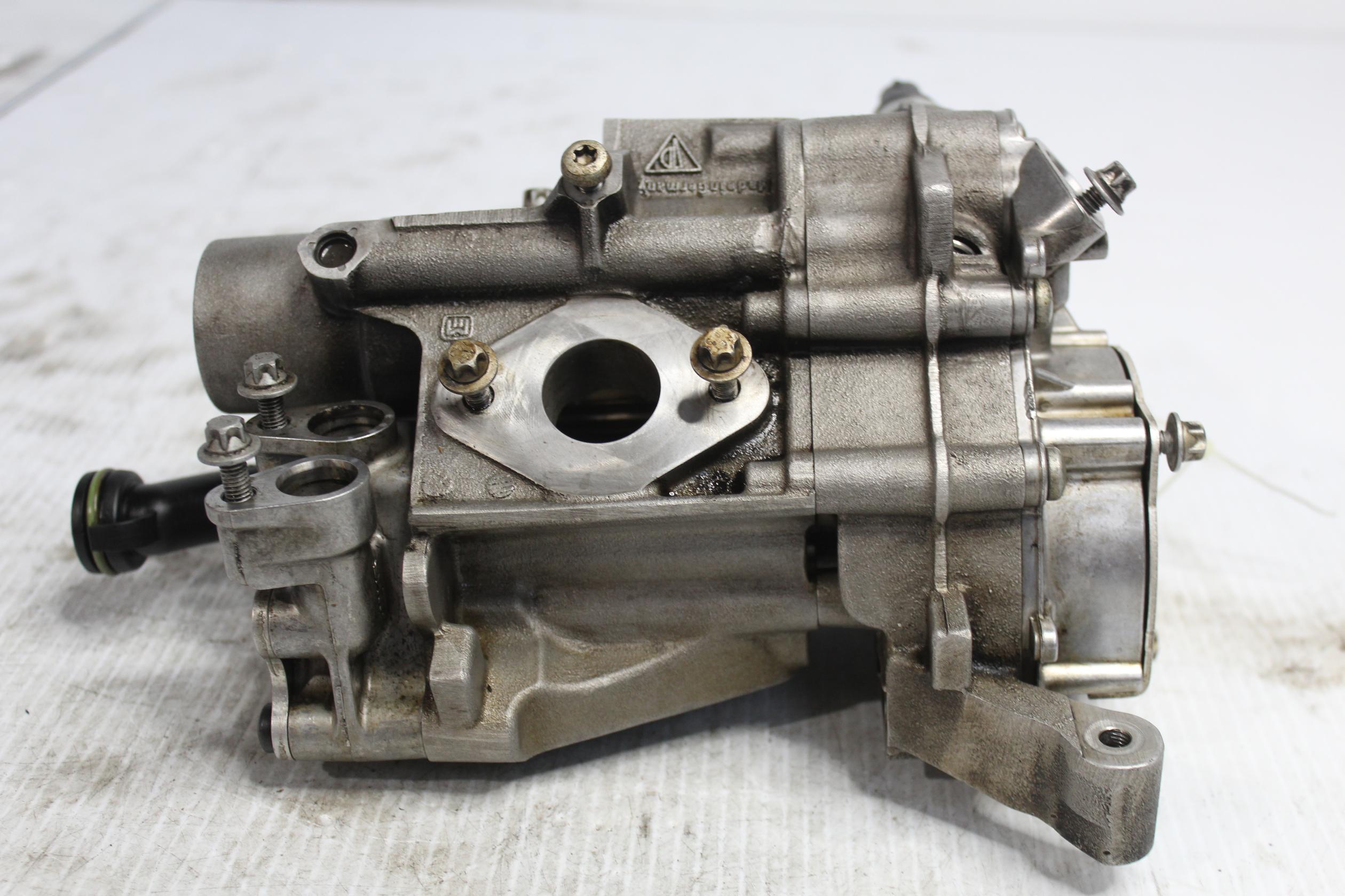 Porsche 955 957 Cayenne Turbo 4.8 Oil Pump 94810701355, 94810701356 - Image 4