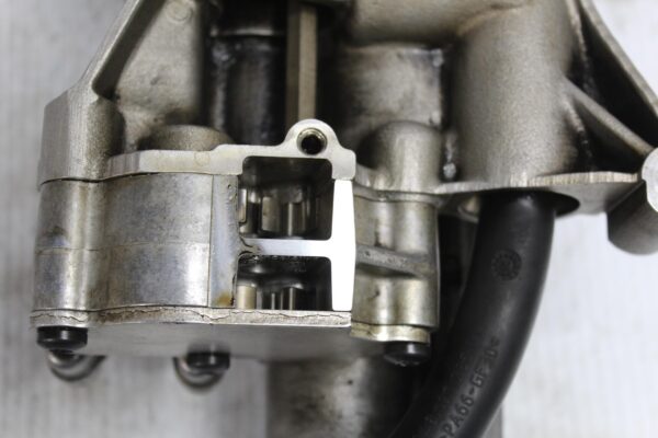 Porsche 955 957 Cayenne Turbo 4.8 Oil Pump 94810701355, 94810701356