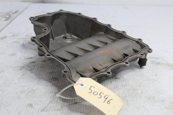 Porsche 955 957 Cayenne Turbo 4.8L Lower Engine Oil Sump 95532102501