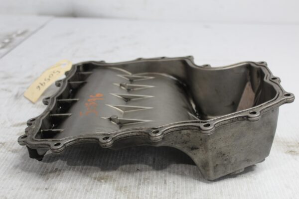 Porsche 955 957 Cayenne Turbo 4.8L Lower Engine Oil Sump 95532102501