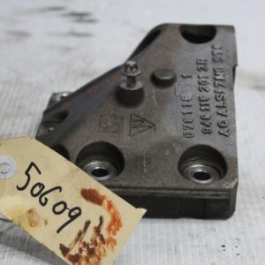 Porsche 957 Cayenne Turbo Right Engine Mount Support Bracket 94811520103, 9481152012