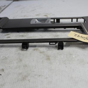 Range Rover Sport L494 Centre Console Finishing Panel Trim LR056920 - Image 3