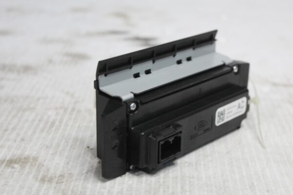 Range Rover Sport L494 Left Radio Control Touch Switch Pad LR070392