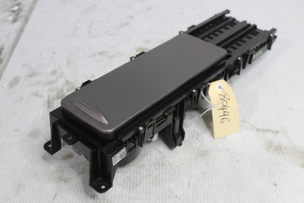 Range Rover Sport L494 Centre Console Cup Holder Assembly LR054751, LR095479