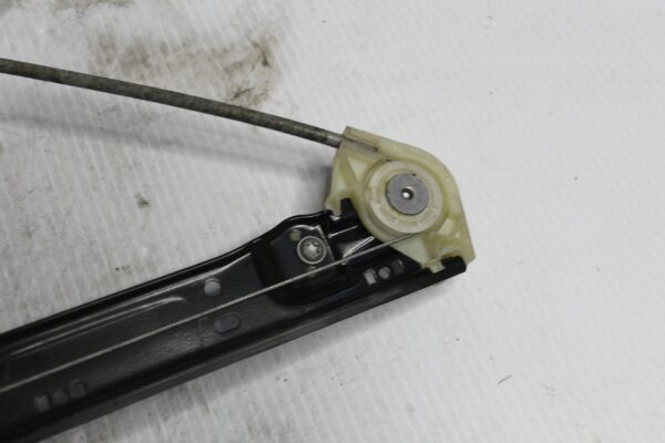 Range Rover L494 Sport Front Right Window Regulator Motor LR057338, LR153951