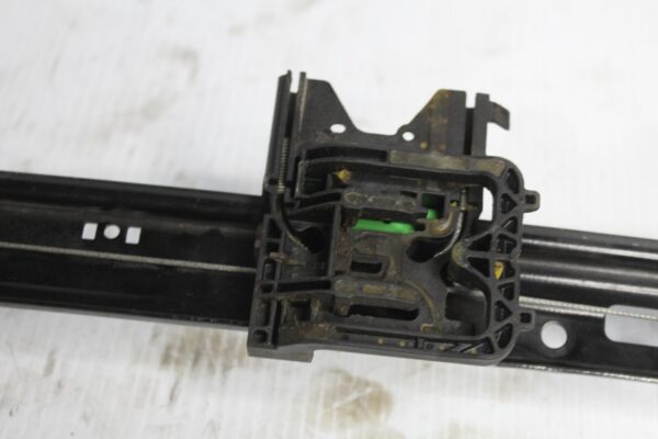 Range Rover L494 Sport Front Right Window Regulator Motor LR057338, LR153951