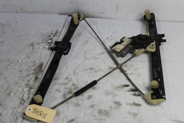 Range Rover L494 Sport Front Right Window Regulator Motor LR057338, LR153951
