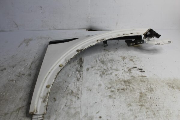 Land Rover L550 Discovery Sport RH Right Fender Wing Guard WHITE LR061383