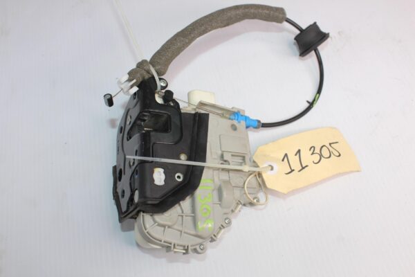 Audi 8V A3 RH Right Front Door Lock Actuator Mechanism 8X2837016A, 8X2837016C