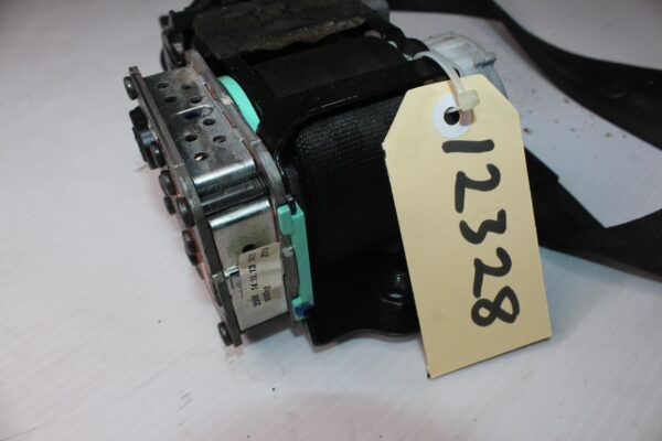 Audi 8T A5 Front Left Right Seat Belt Safety Harness 8T0857705B