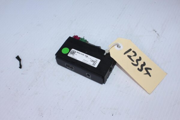 Audi 8W FY A5 Q5 SQ5 External Audio USB AUX Port 8W0035708