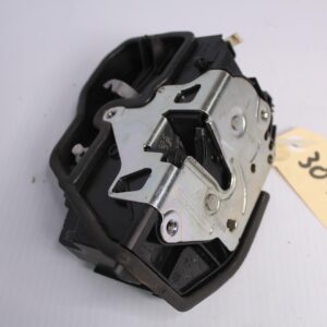 BMW F80 F30 M3 3 Series LHF Left Rear Door Lock Actuator 51227202147, 7202147