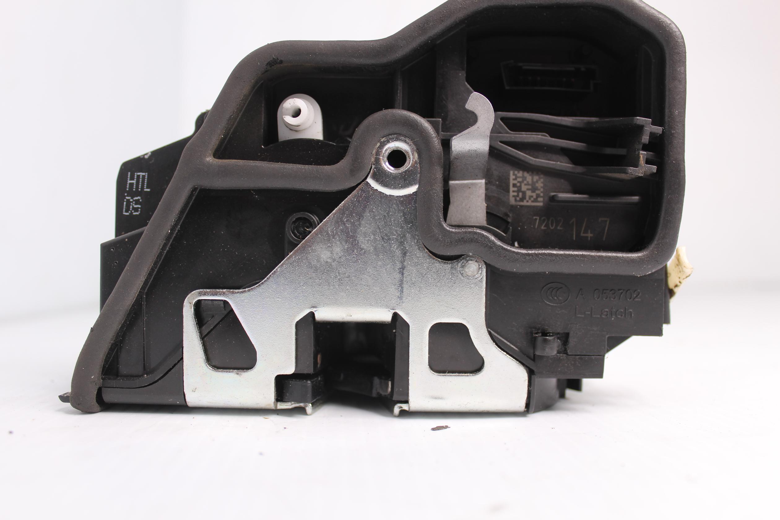 BMW F80 F30 M3 3 Series LHF Left Rear Door Lock Actuator 51227202147, 7202147 - Image 6