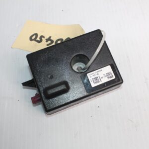 BMW F15 X5 Antenna Amplifier Control Unit 10859410 - Image 3