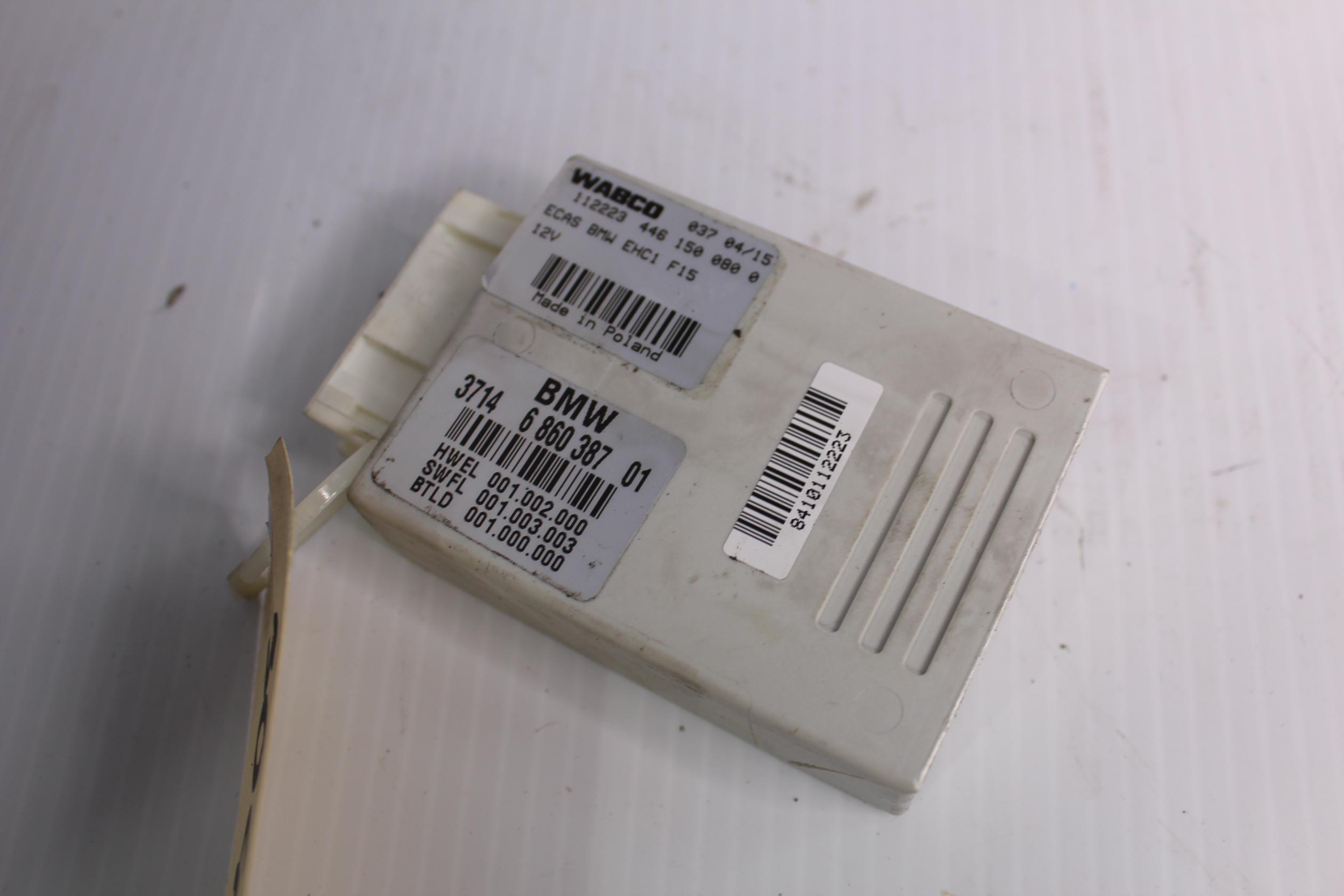 BMW F15 F16 X5 X6 Air Suspension Control Unit Module 37146860387, 686038701 - Image 1