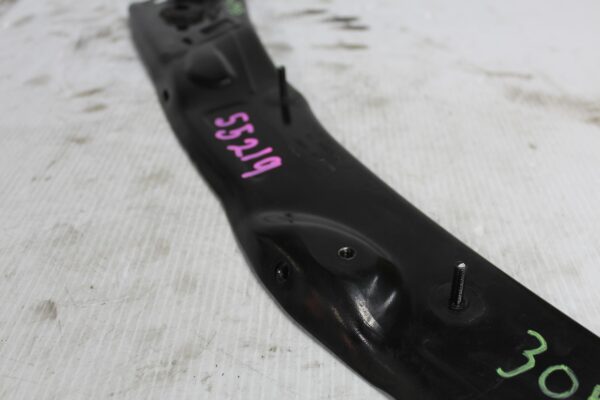 BMW F40 118i Front Upper Radiator Support 51647459878, 745987810