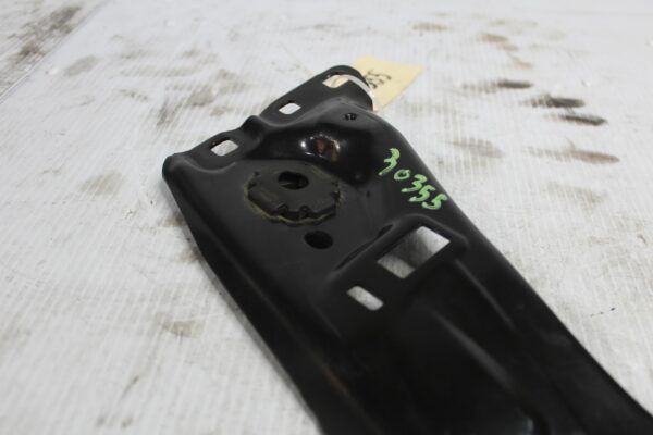 BMW F40 118i Front Upper Radiator Support 51647459878, 745987810
