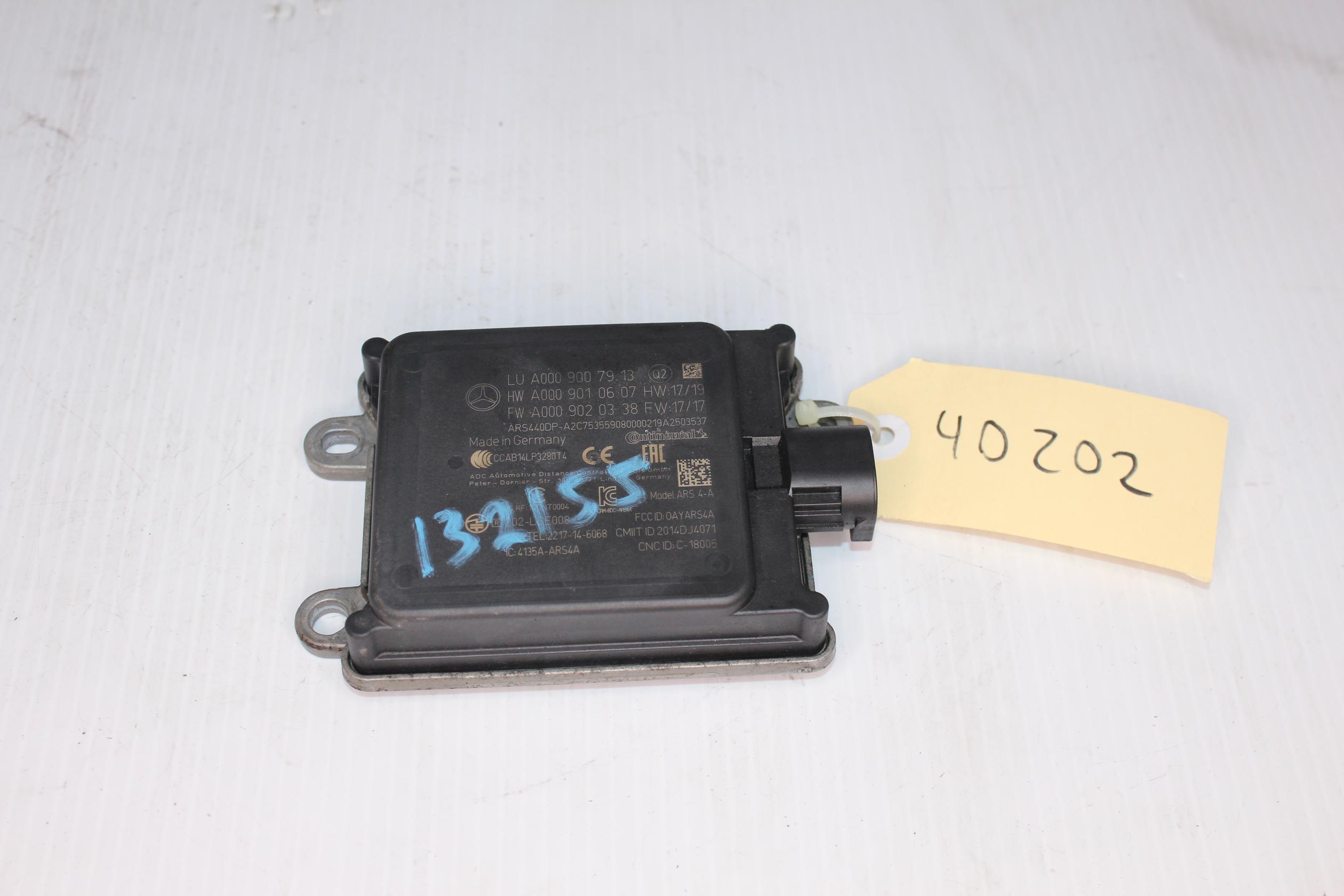 Mercedes Benz W205 W213 C E Class Distronic Radar Control Unit A0009007913, A0009002839 - Image 1