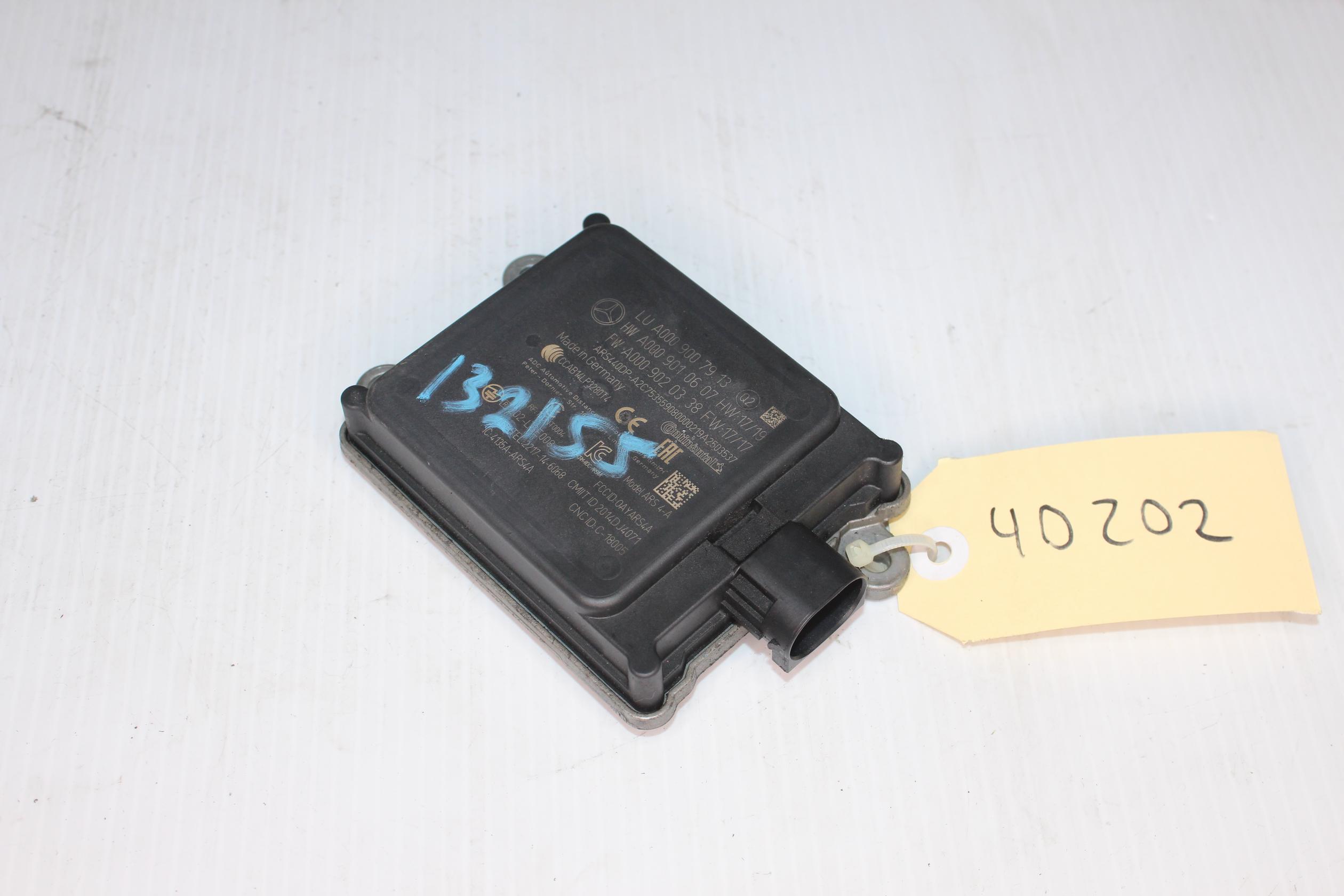 Mercedes Benz W205 W213 C E Class Distronic Radar Control Unit A0009007913, A0009002839 - Image 3