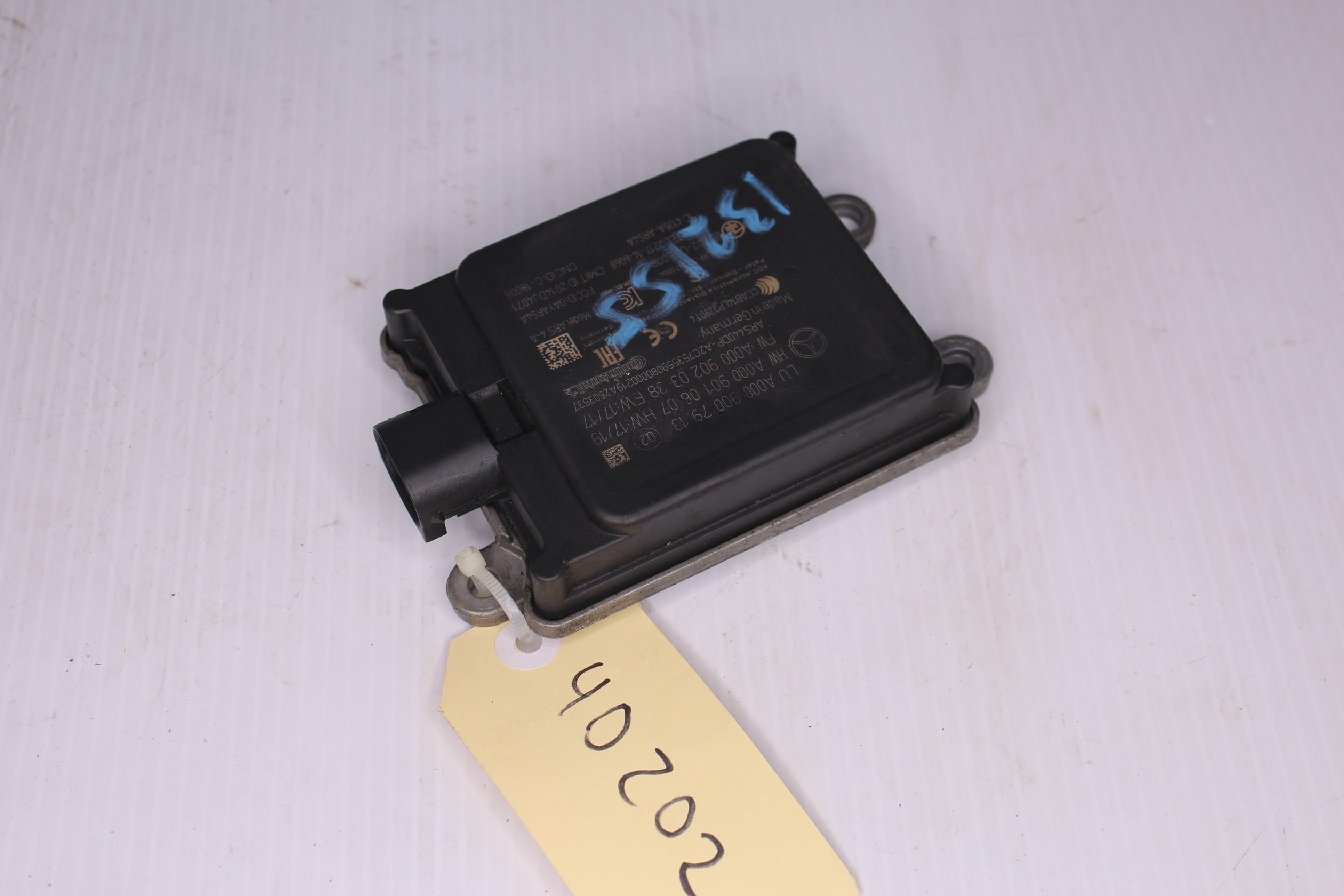 Mercedes Benz W205 W213 C E Class Distronic Radar Control Unit A0009007913, A0009002839 - Image 4