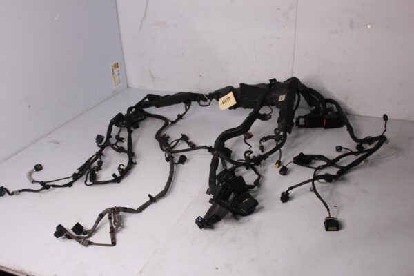 Mercedes Benz W205 C63s S2 AMG M177 Engine Wiring Harness A1771509600