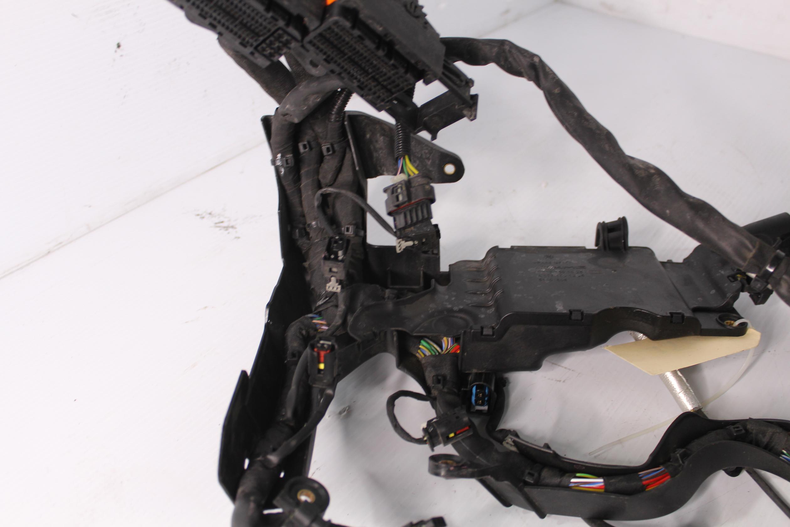 Mercedes Benz W205 C63s S2 AMG M177 Engine Wiring Harness A1771509600 - Image 14