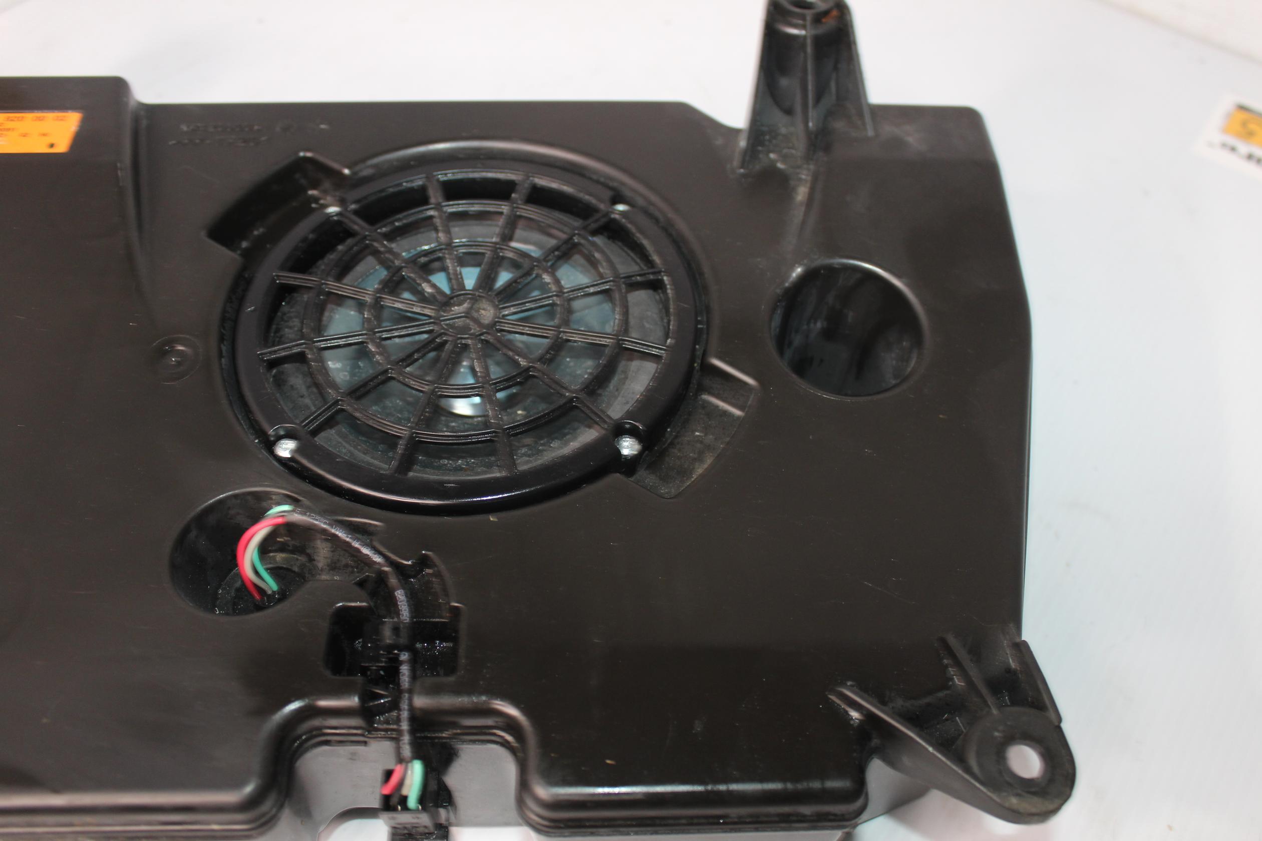 Mercedes Benz W176 A45 A250 Harmon Kardon Subwoofer Speaker A2468200002 - Image 2