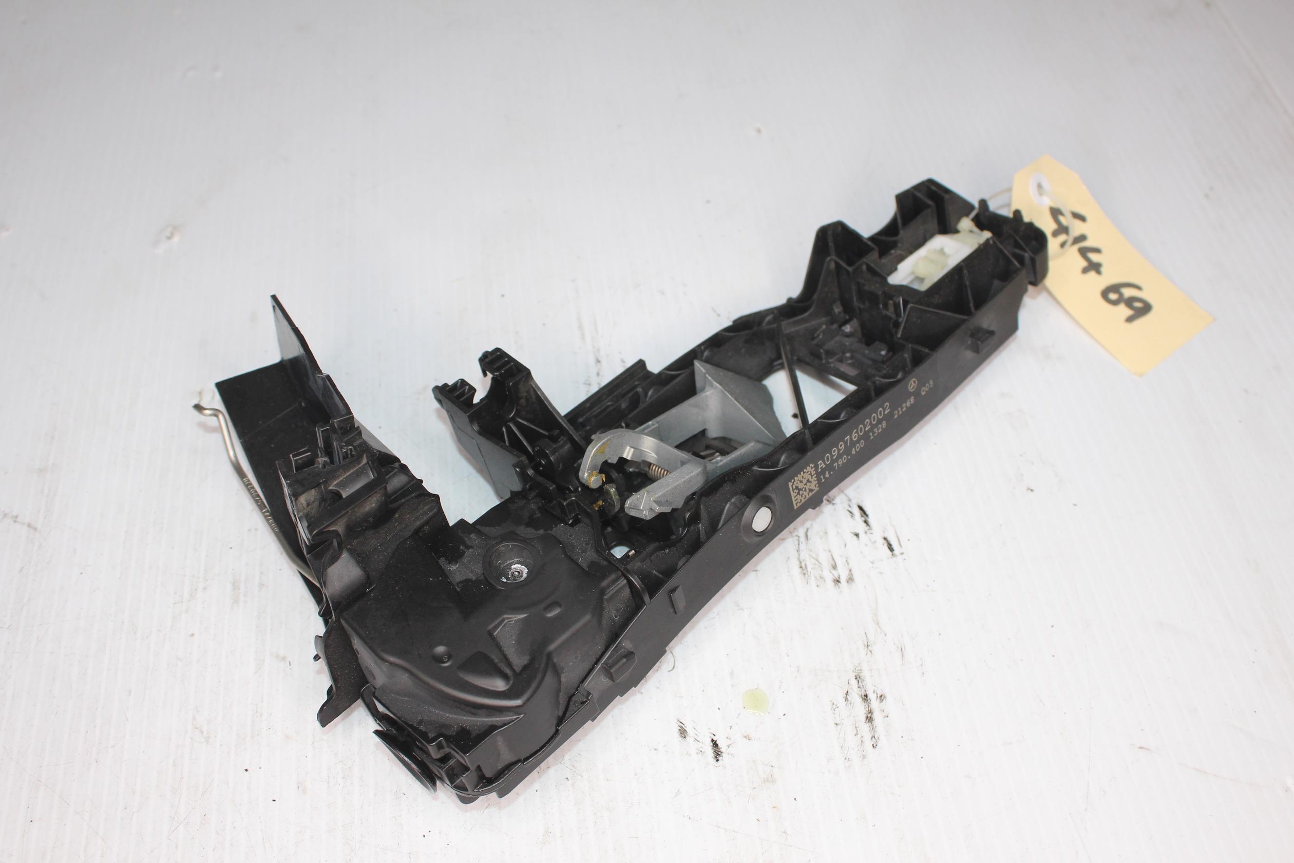 Mercedes Benz W177 Front Right Door Handle Carrier A0997602002 - Image 6