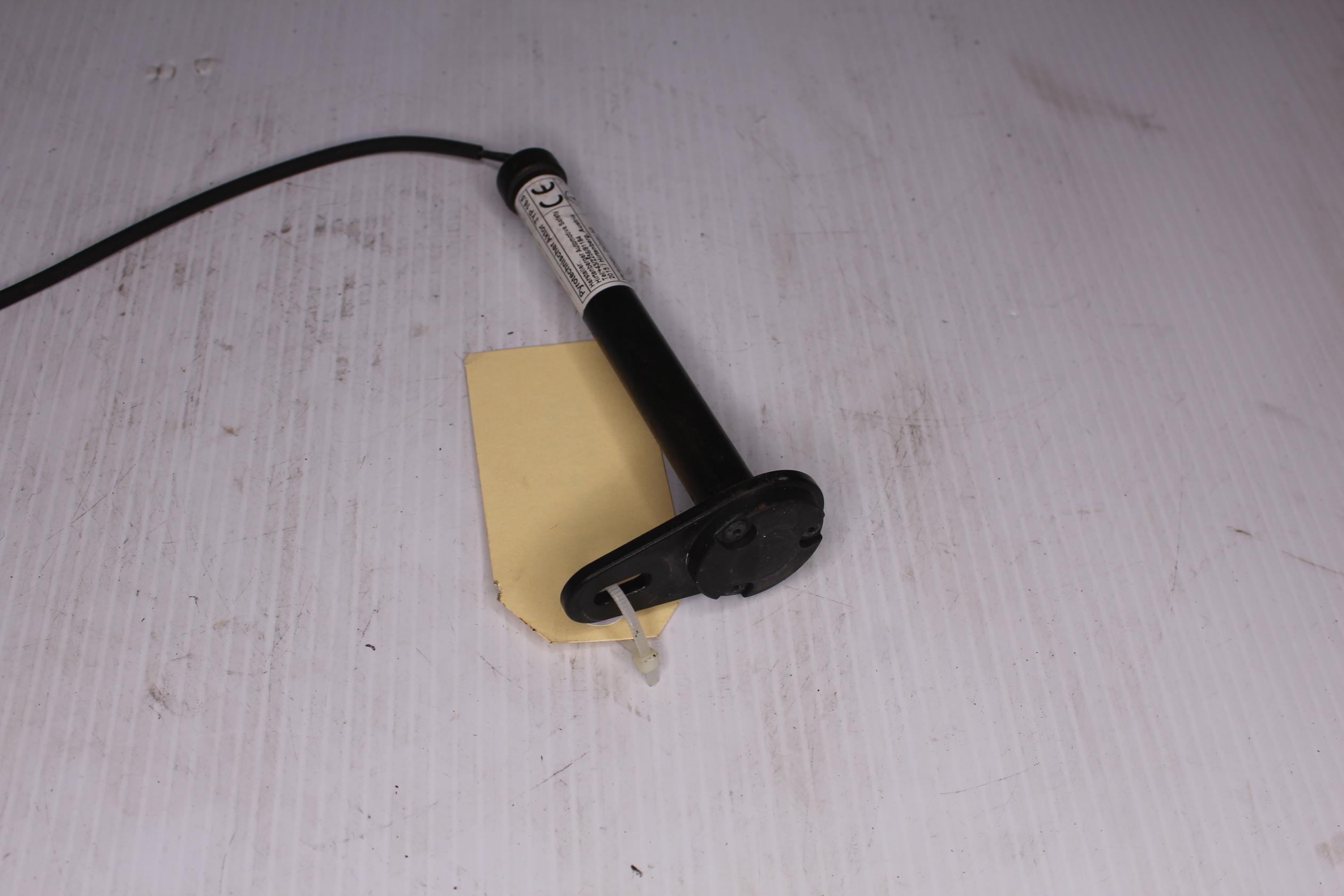 Mercedes Benz W222 S Class Bonnet Popper Actuator A2228870010 - Image 4