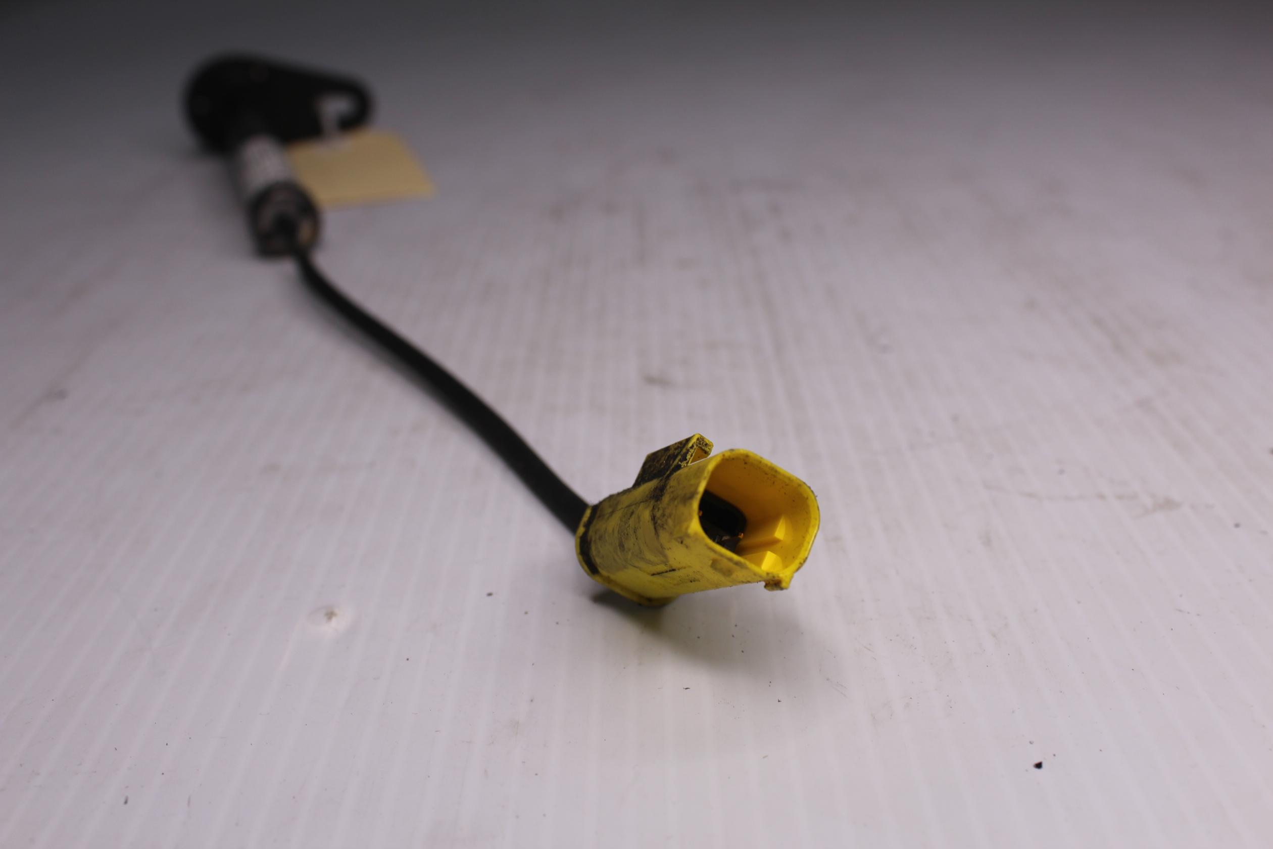 Mercedes Benz W222 S Class Bonnet Popper Actuator A2228870010 - Image 9