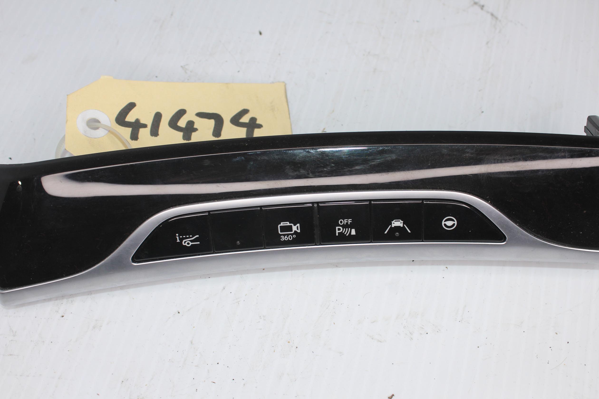 Mercedes Benz W222 S Class PDC Park Assist Camera Control Panel A2229059105 - Image 2