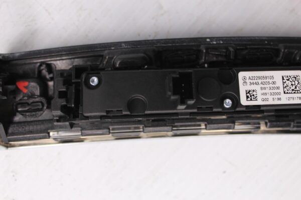 Mercedes Benz W222 S Class PDC Park Assist Camera Control Panel A2229059105