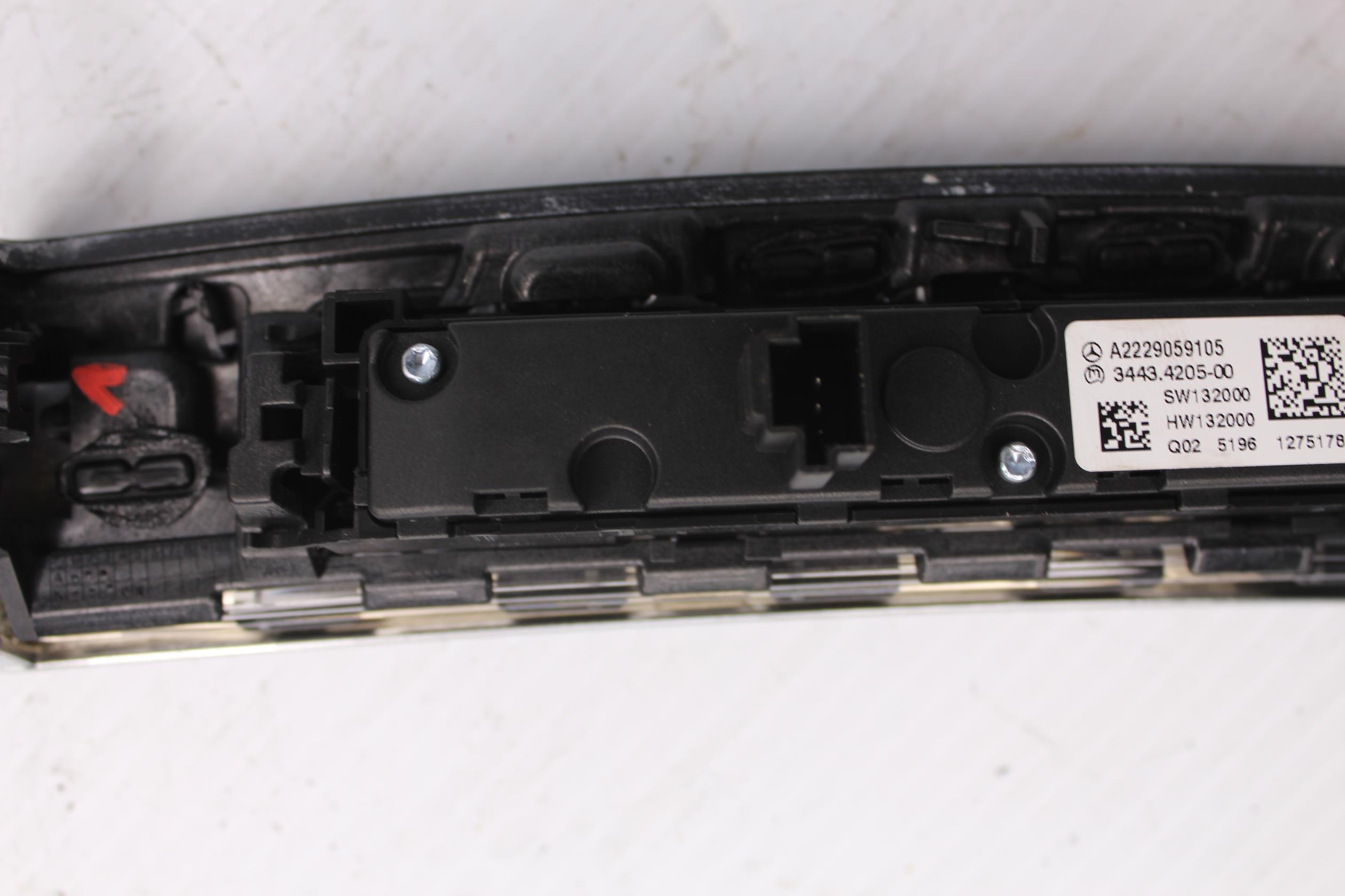 Mercedes Benz W222 S Class PDC Park Assist Camera Control Panel A2229059105 - Image 8