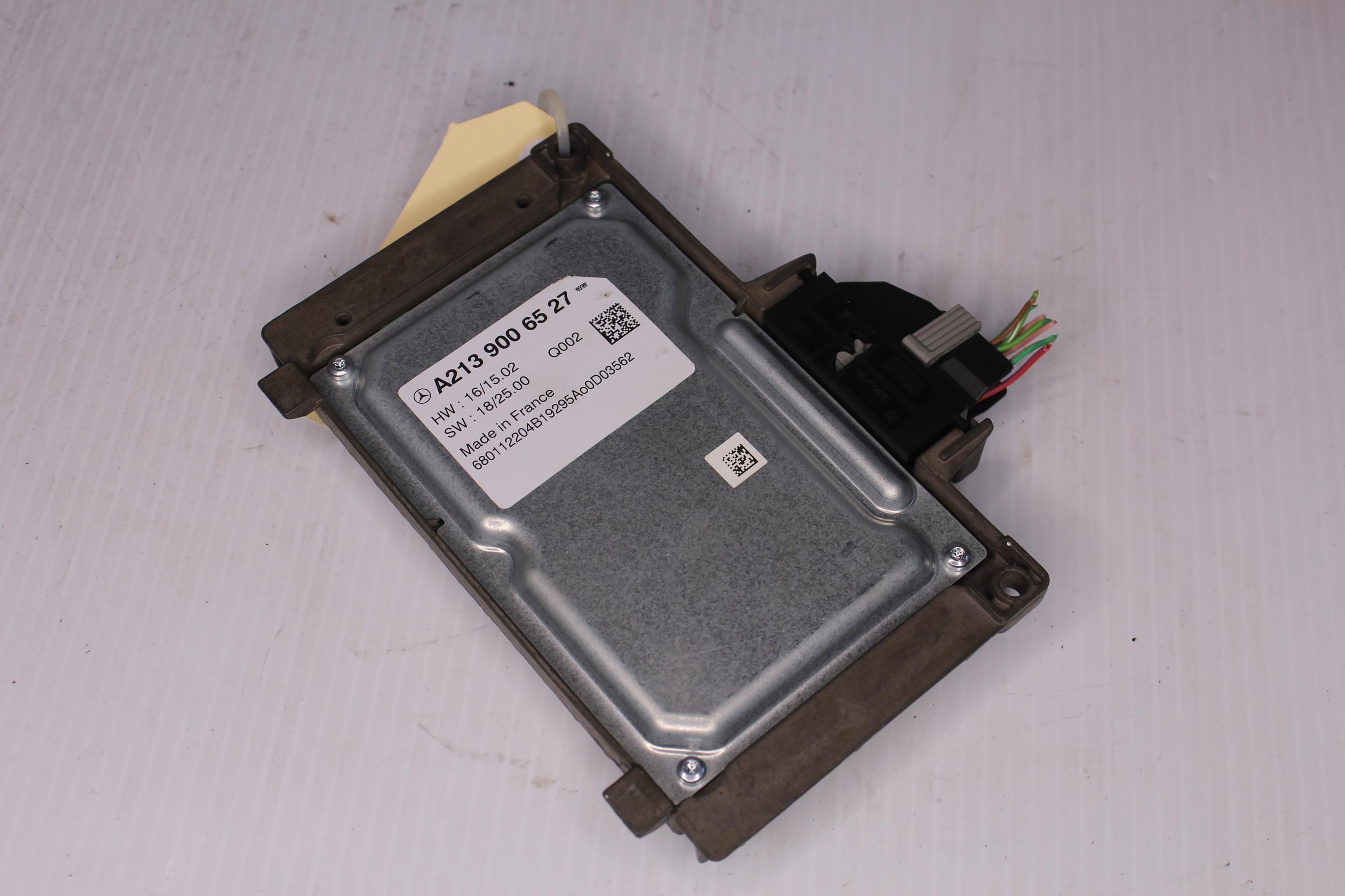 Mercedes Benz W213 W238 Distronic Radar Control Unit A2139006527 - Image 8