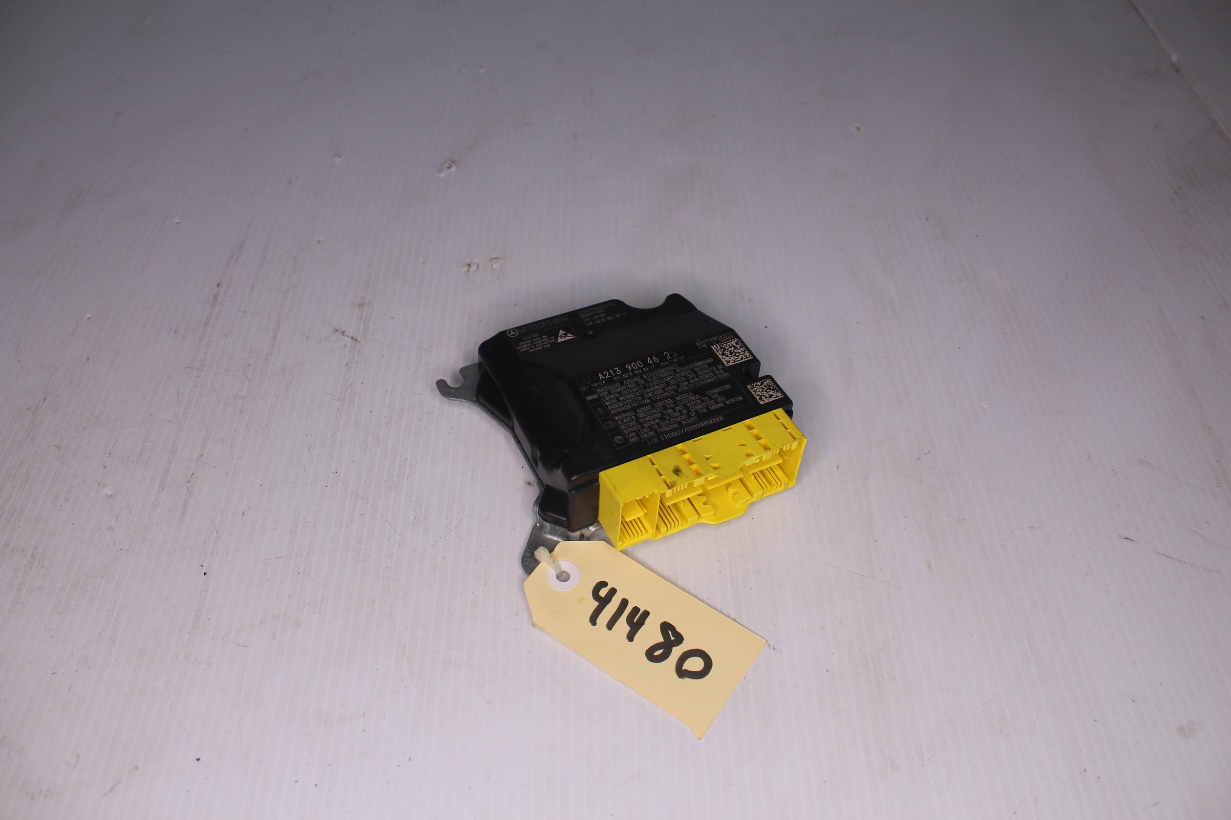 Mercedes Benz W238 E300 SRS Airbag Control Unit Module A2139004625, A2139008828 - Image 1