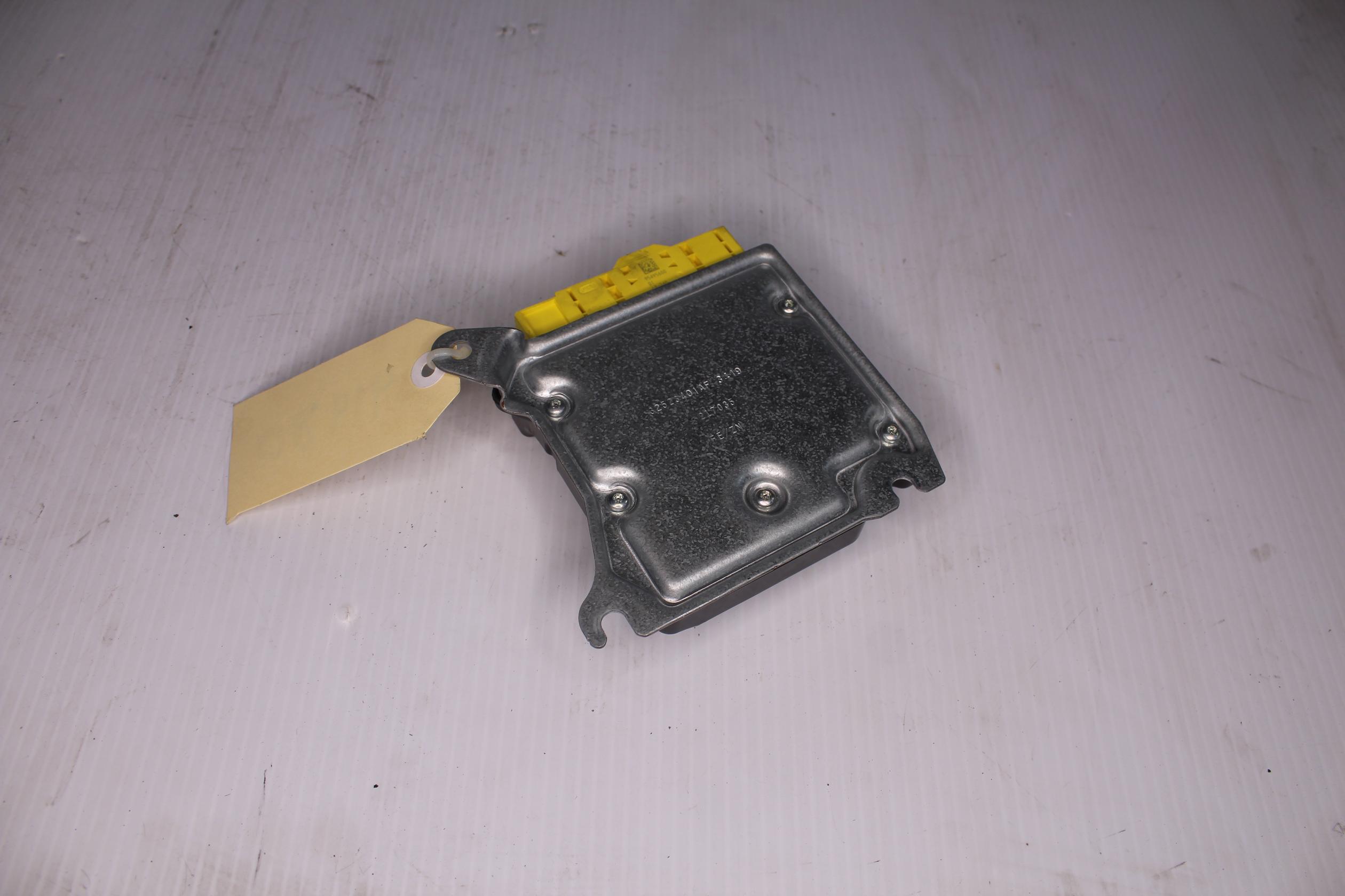 Mercedes Benz W238 E300 SRS Airbag Control Unit Module A2139004625, A2139008828 - Image 8