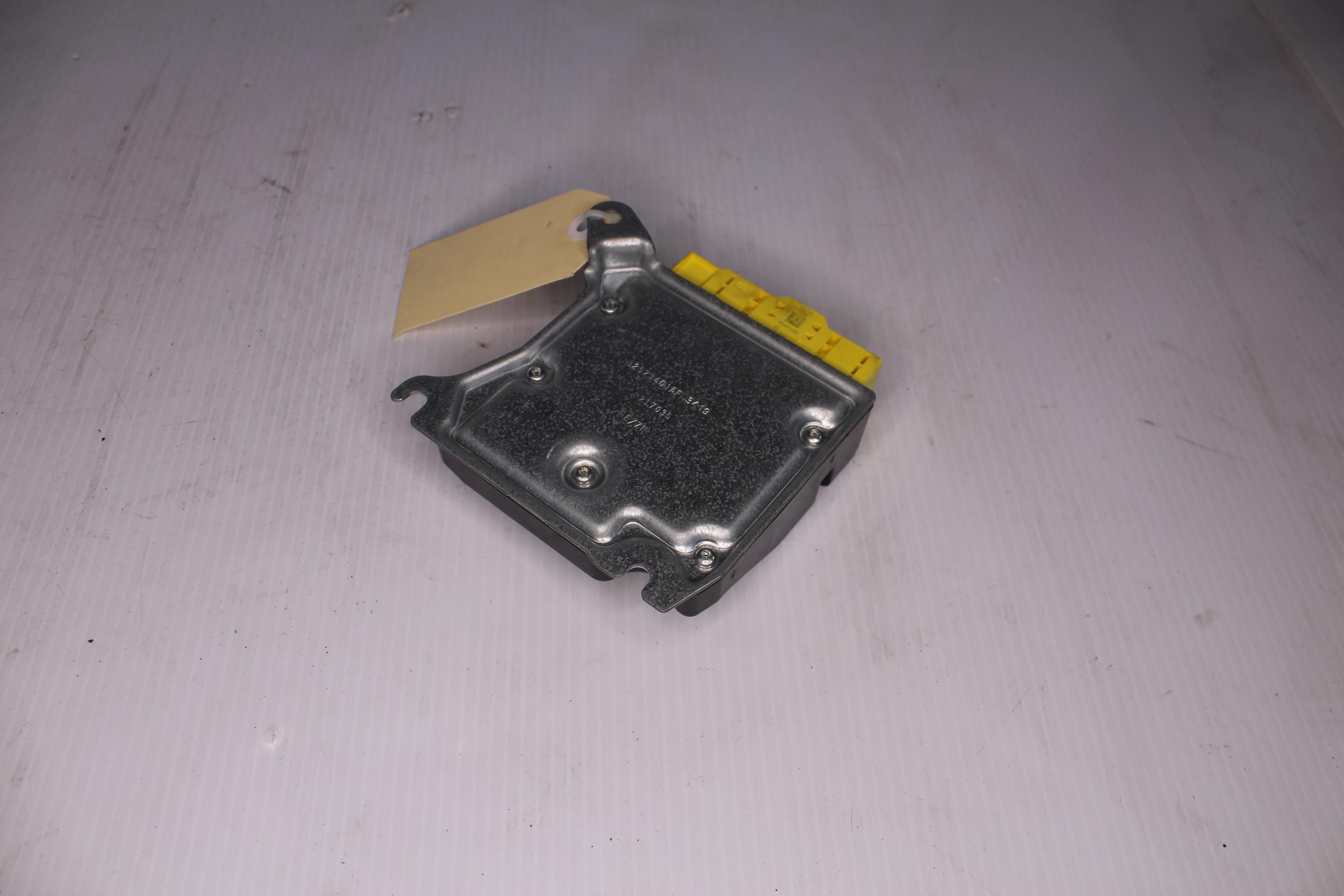 Mercedes Benz W238 E300 SRS Airbag Control Unit Module A2139004625, A2139008828 - Image 9